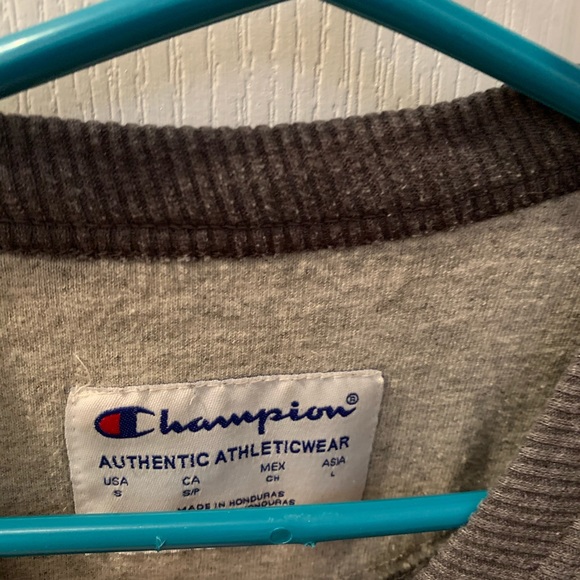 Grey champion sweater - Picture 2 of 2